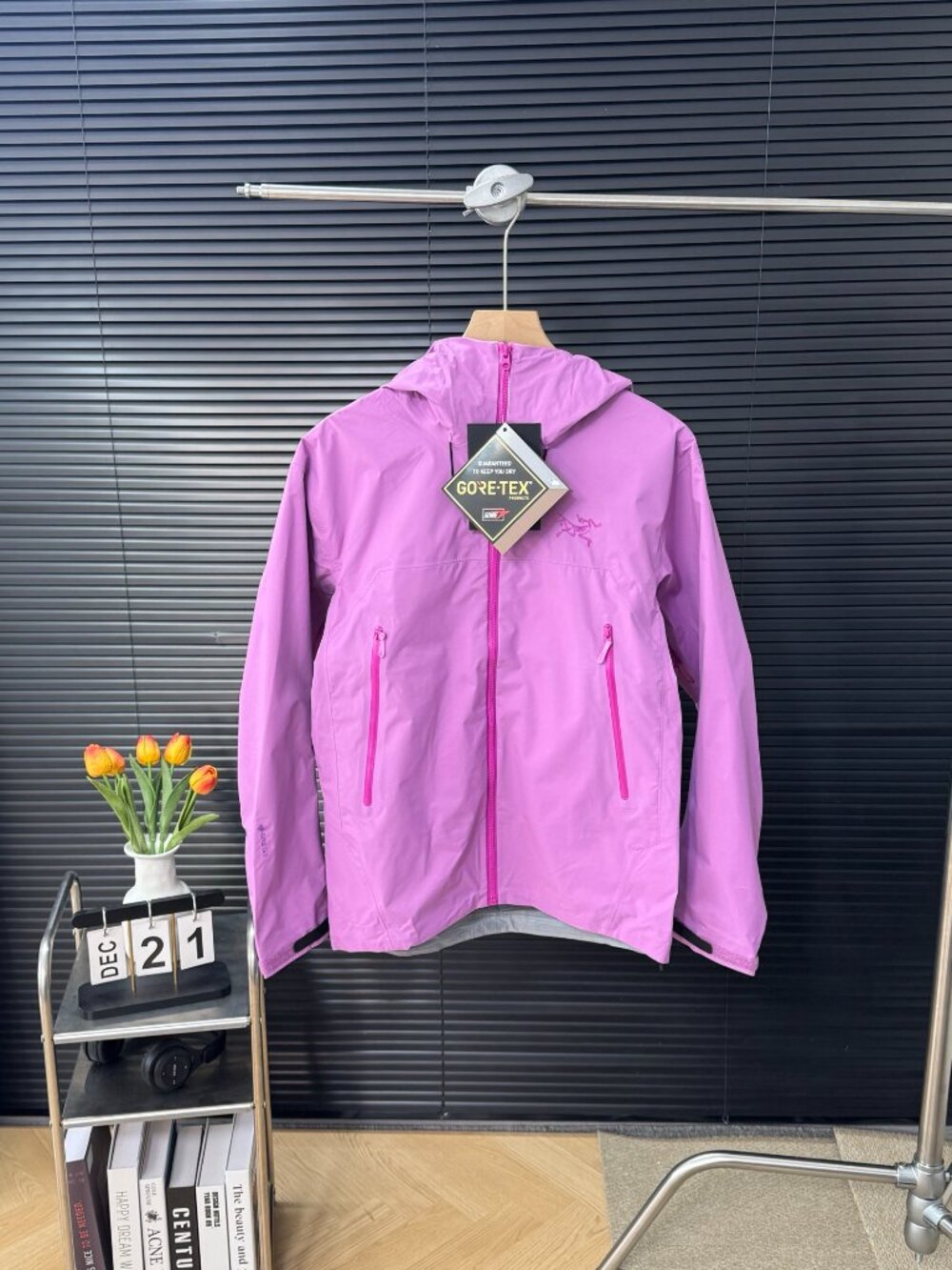 Arcteryx Beta Series Beta LT JacketHooded Hardshell Jacket, Size M
